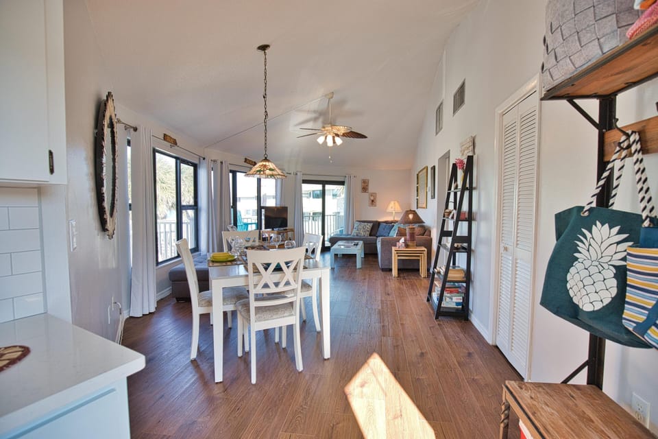 Living and Dining Area