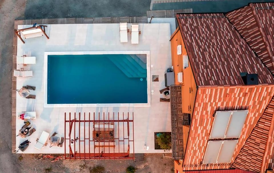 pool