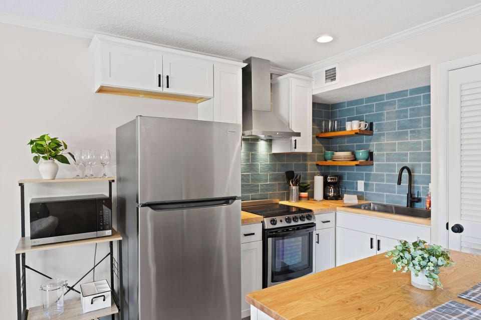 Fully equipped kitchen