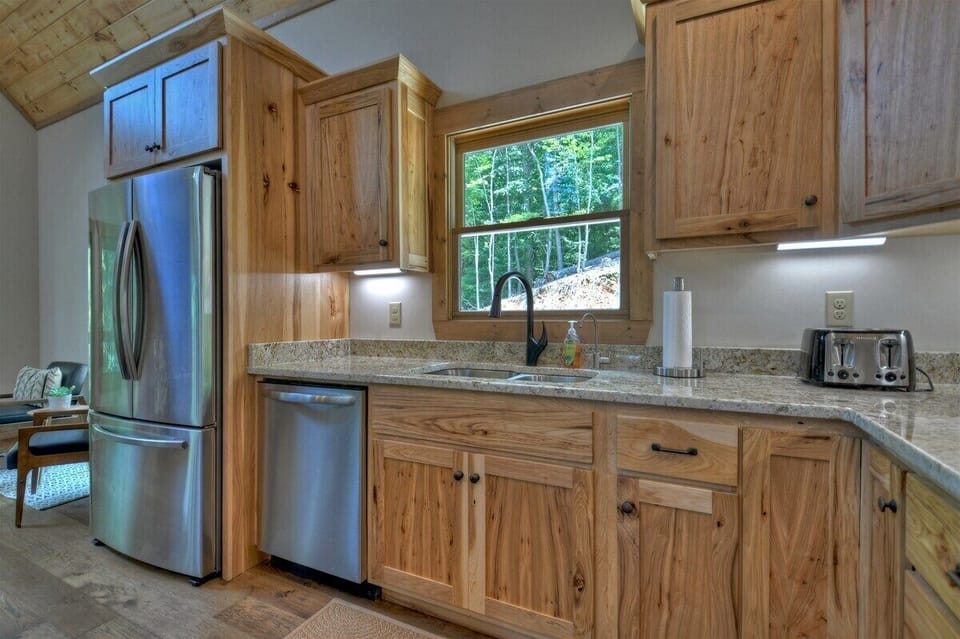 Fully Stocked Kitchen