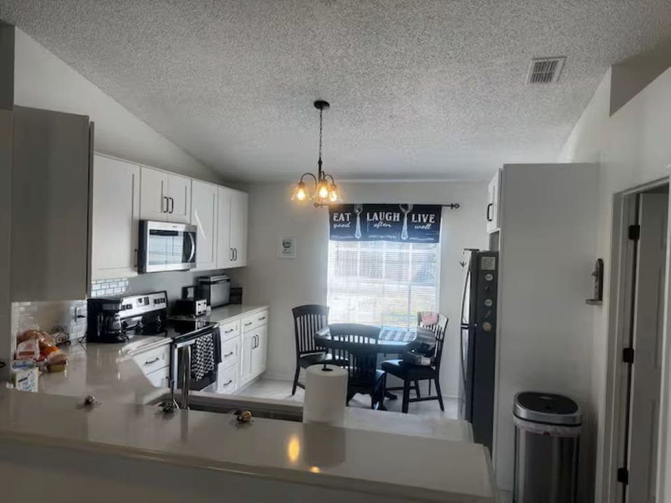 full spacious kitchen with everything you need 