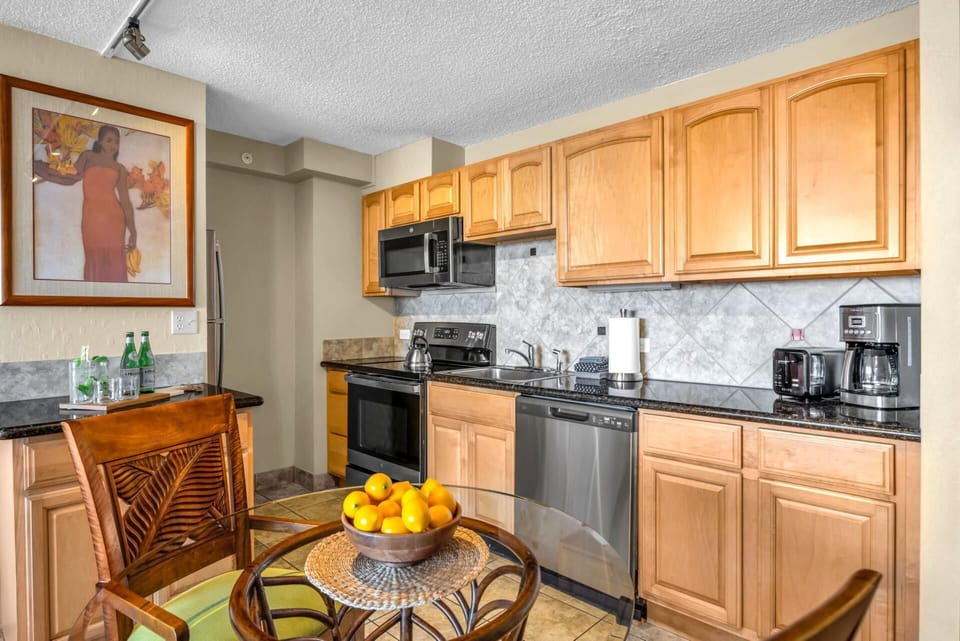 The fully equipped kitchen offers a convenient space to cook 