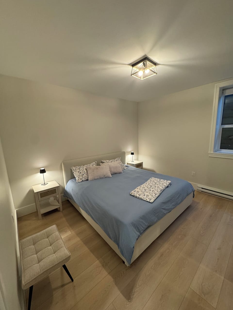Comfy King Bed
