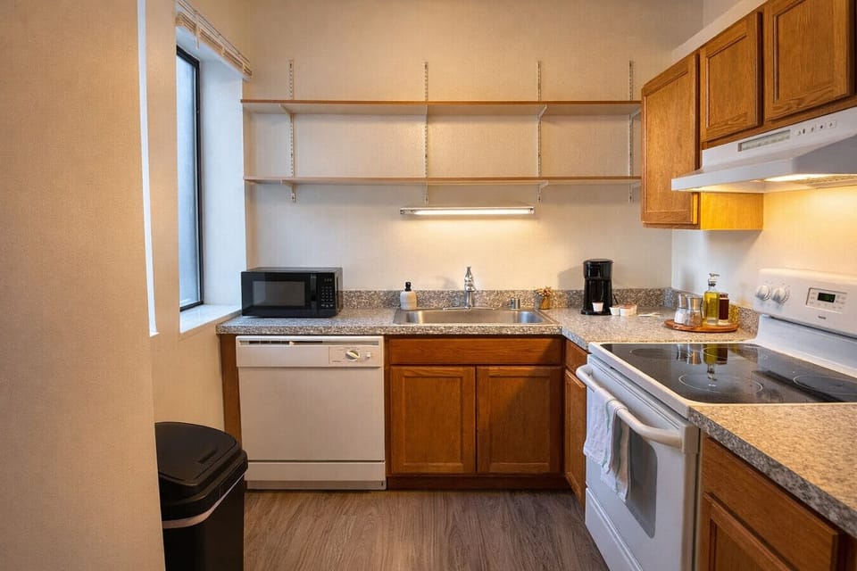Fully equipped kitchen with everything you need to cook your favorite meals