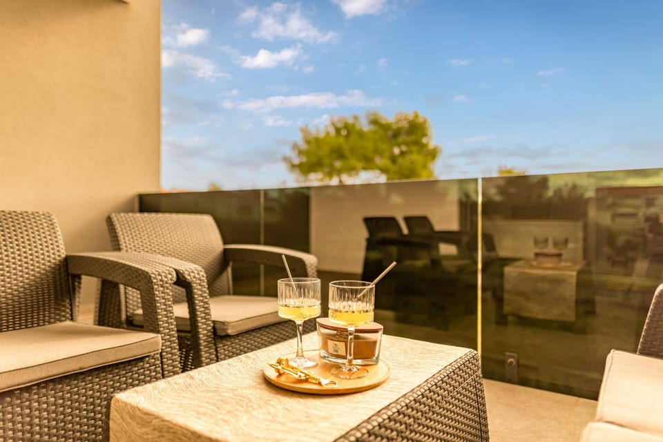 Terrace 2