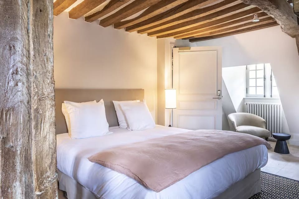 Bedroom. Interior and views may vary based on location and availability