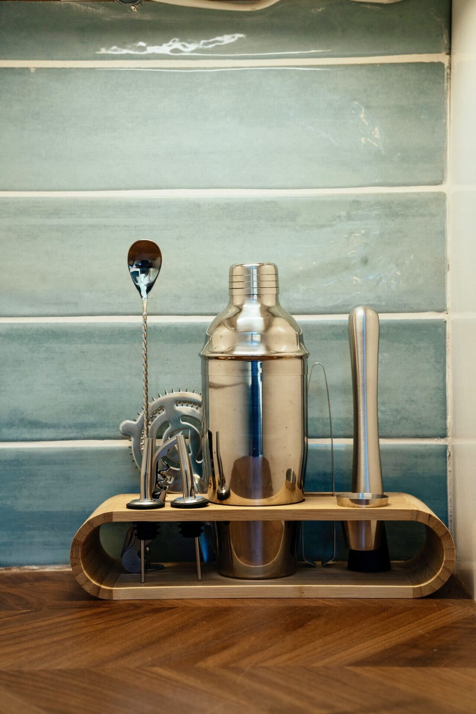 Mix up a cocktails with this stylish bartender set