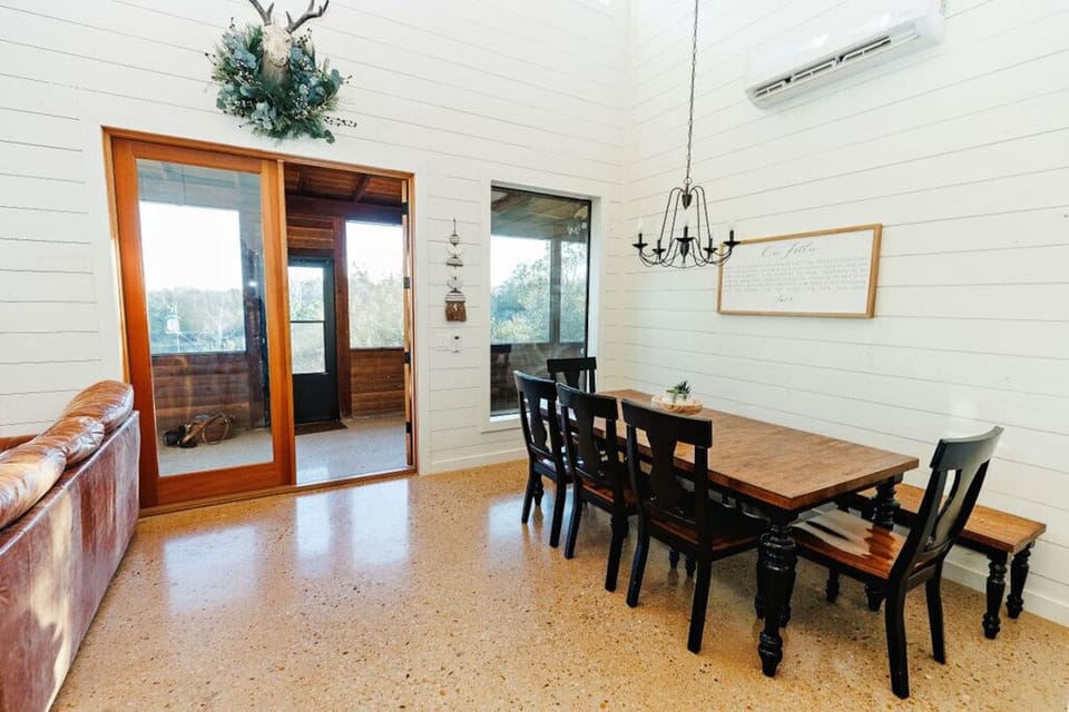 Plenty of room to gather around the table