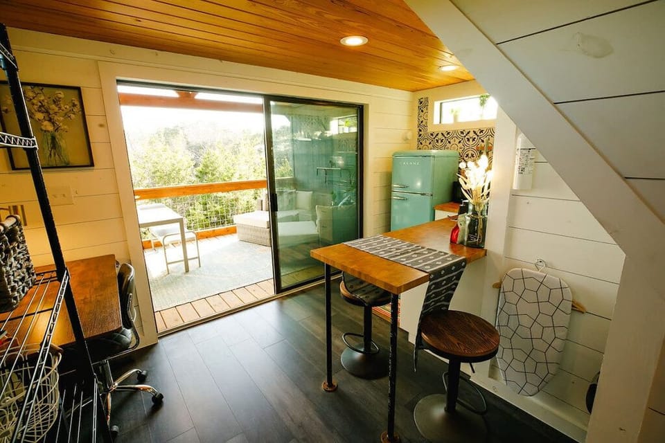 Entryway into the kitchenette