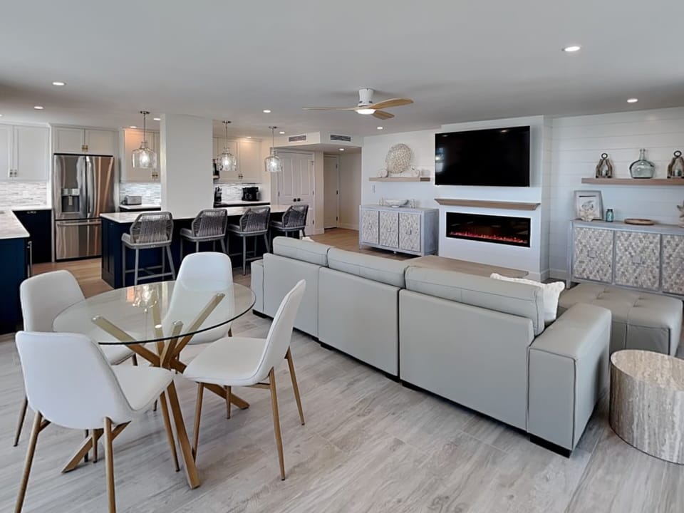 Spacious and Welcoming Layout