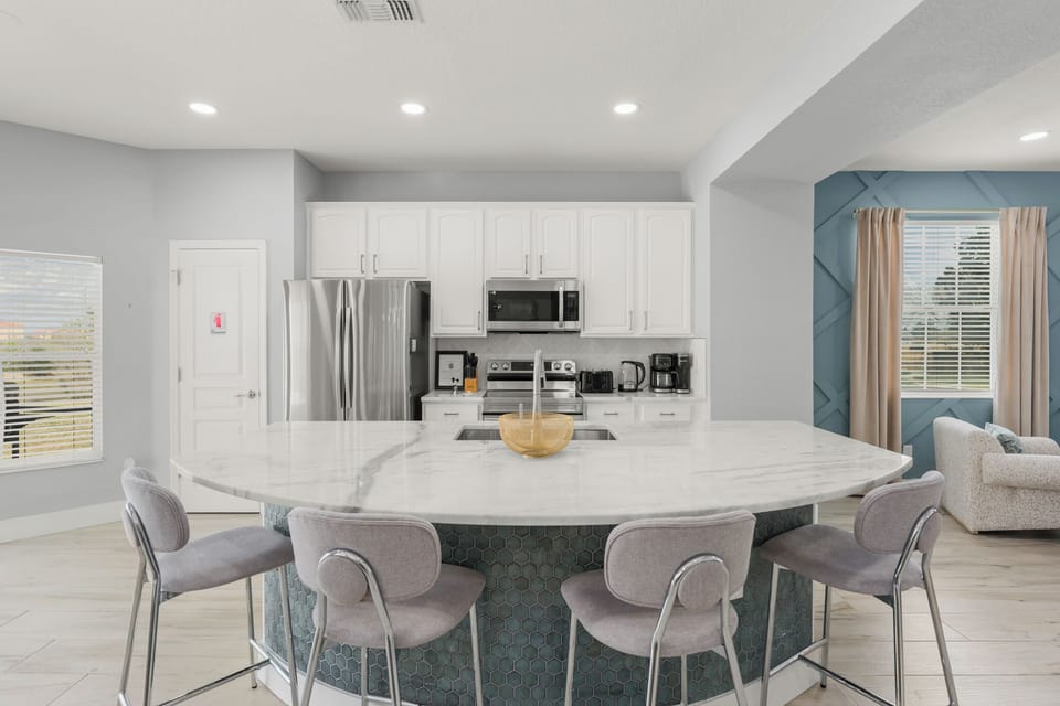 Kitchen - Everything at Your Fingertips