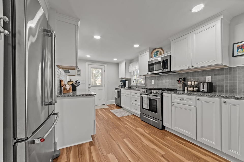 Create something amazing in this fully equipped kitchen.