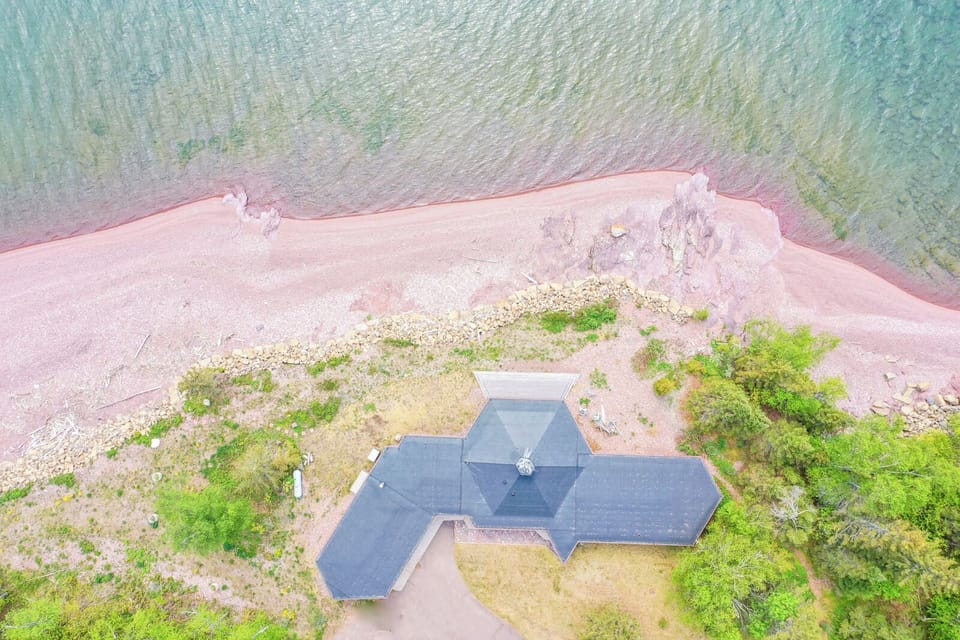At Panorama House you are just steps away from Lake Superior