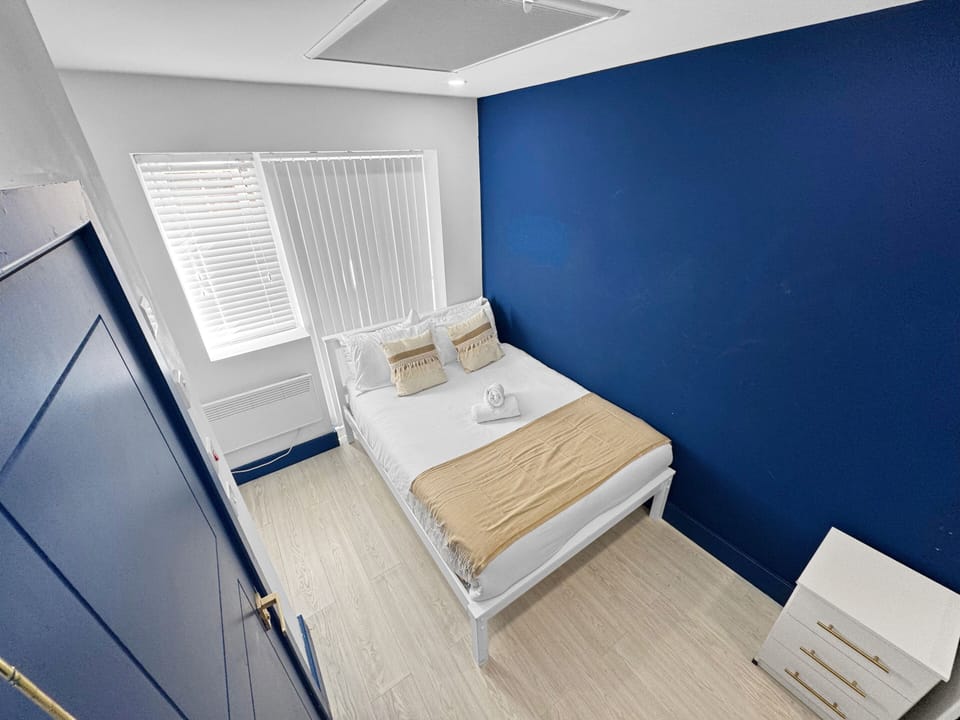 Comfortable Stay • Great Location • Easy Transport