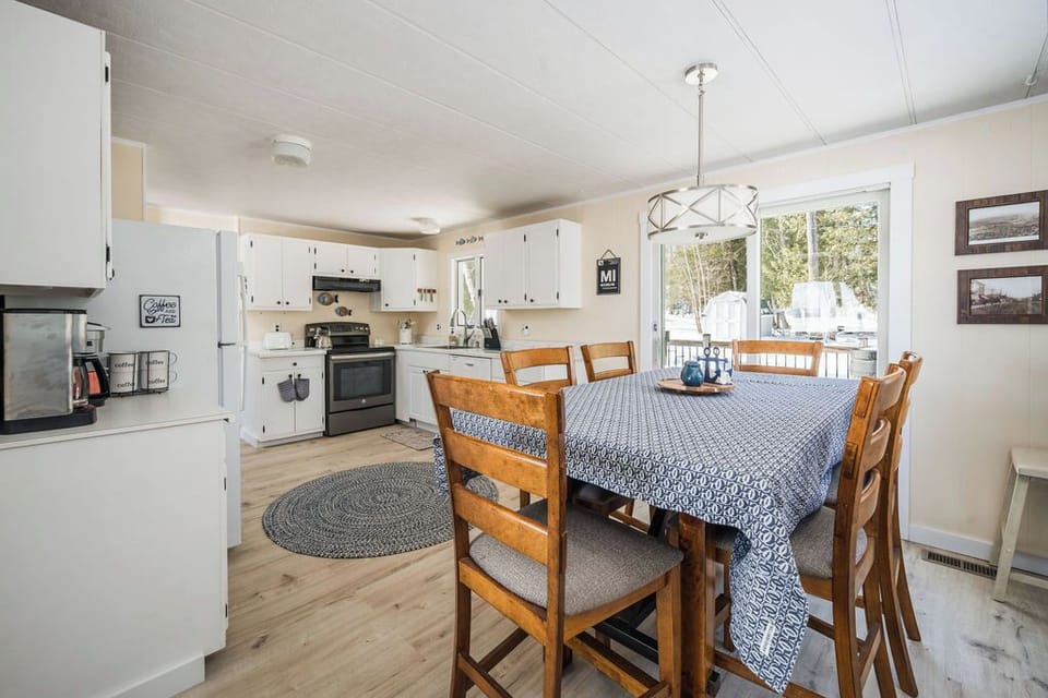 Open Kitchen & Dining Area with everything