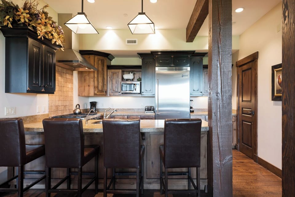  Kitchen