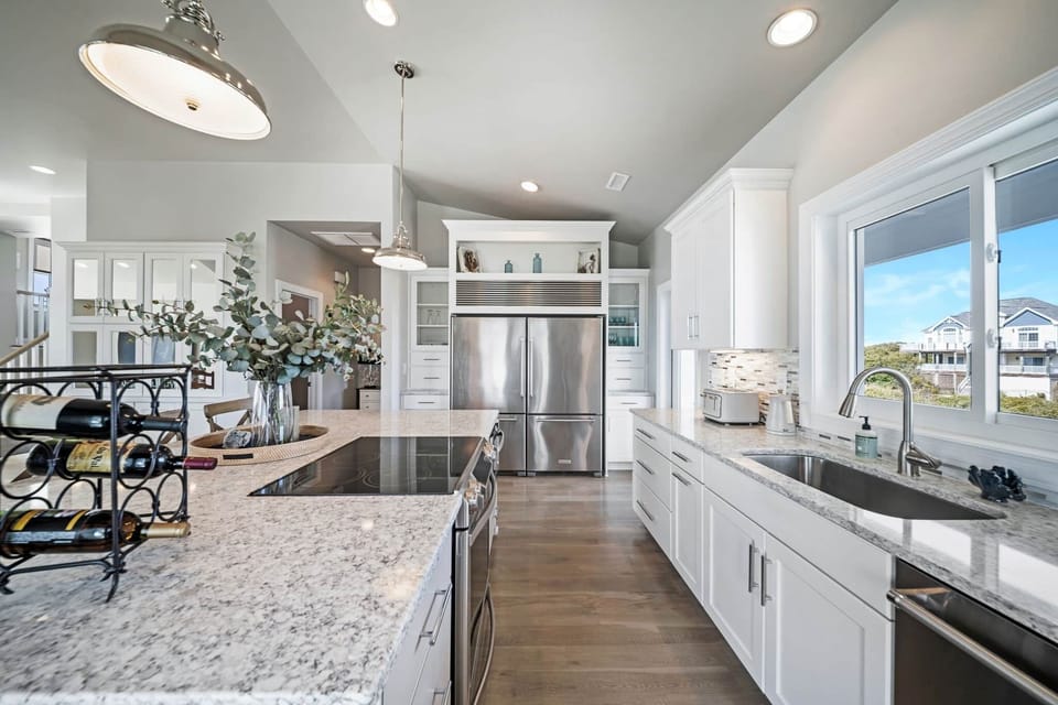 Fully Stocked Kitchen