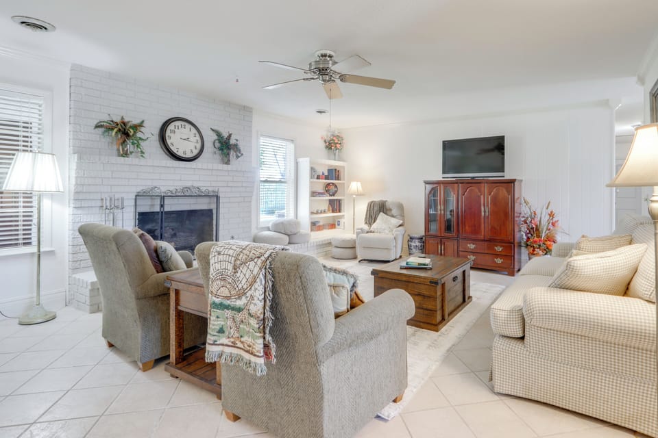 Springdale Vacation Rental | 3BR | 2BA | 1,800 Sq Ft