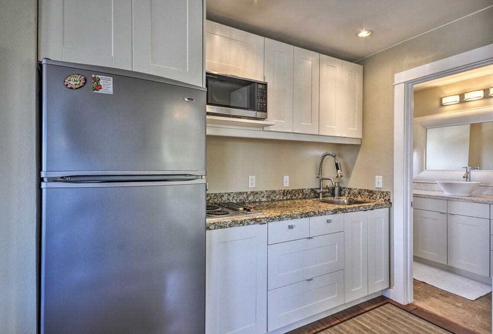 Kitchen | Stainless Steel Refrigerator | Granite Counters