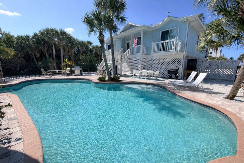 Outdoor pool area 