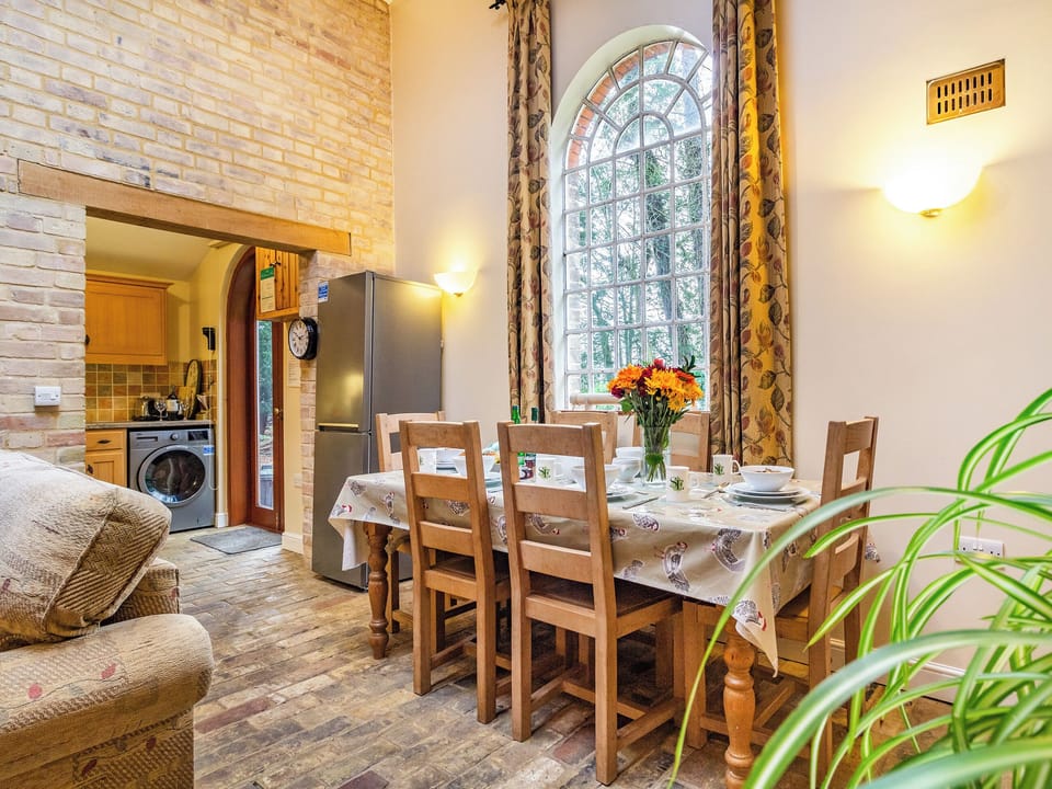 Dining Area | Stearn Cottage - Stowlangtoft Estate, Bury St. Edmunds
