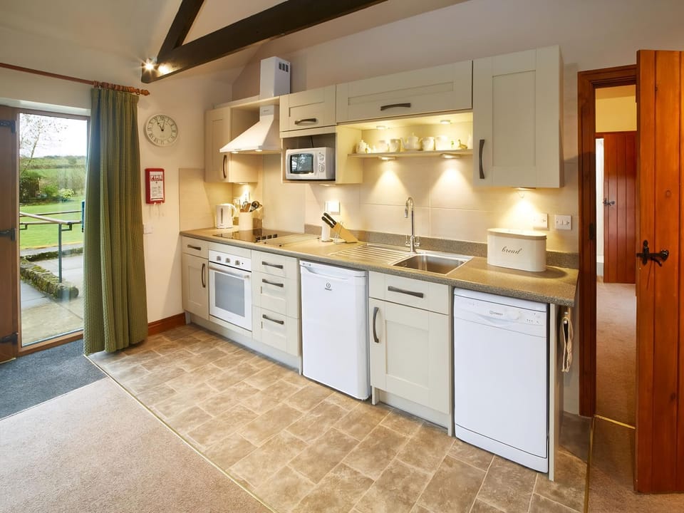 Fully appointed kitchen area | Cloth Fair - Rawcliffe House Farm, Stape, near Pickering