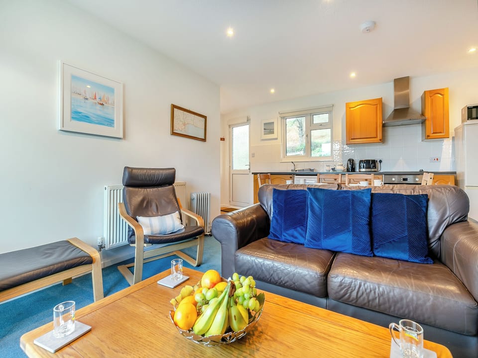 Open plan living space | 13 Mount Brioni - Mount Brioni, Seaton