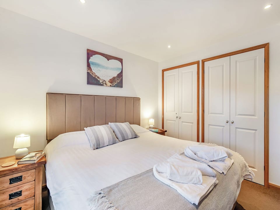 Double bedroom | 25 Mount Brioni - Mount Brioni, Seaton