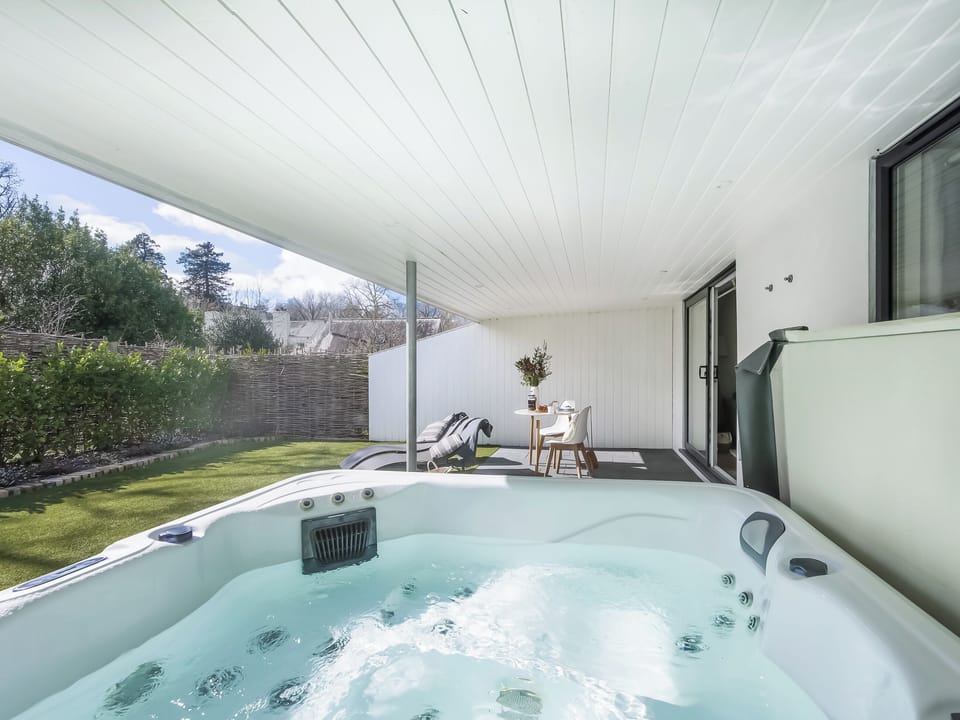 Hot tub | Willow - Little Dunley Cottages, Bovey Tracey