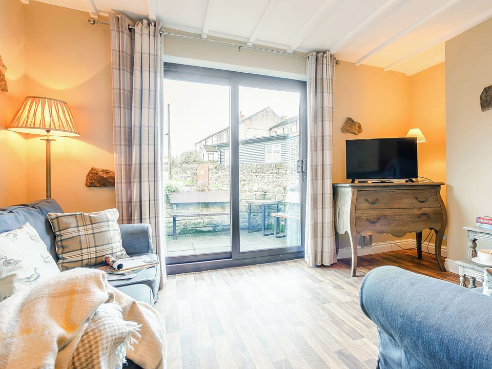 Open plan living space | Cherry Tree Cottage - Mill Farm Cottages, Chesterfield, Near Bakewell