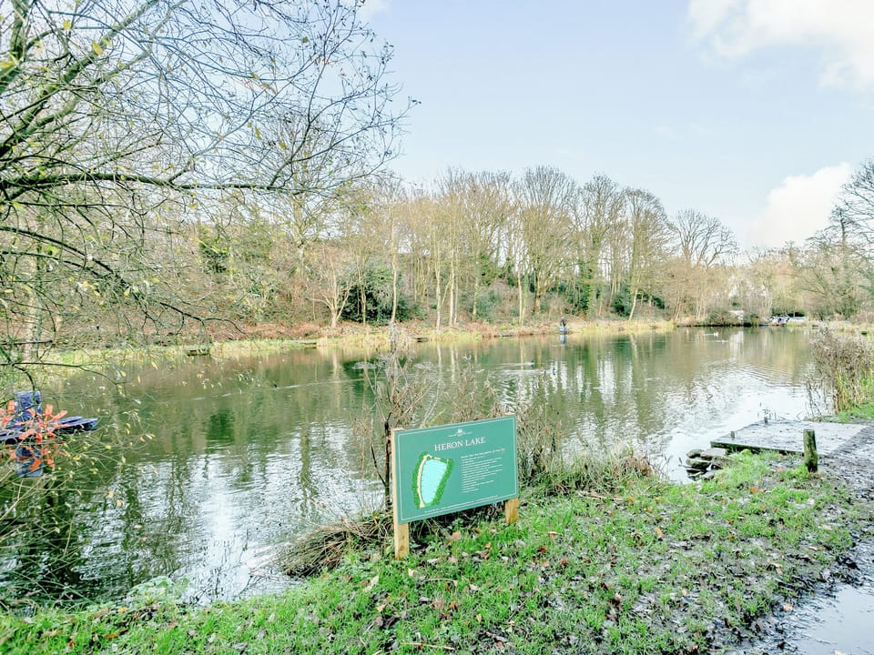 On-site amenities | Cherry Tree Cottage - Mill Farm Cottages, Chesterfield, Near Bakewell