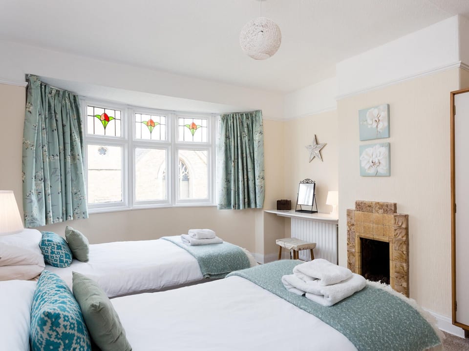Twin bedroom | Heworth Village, York