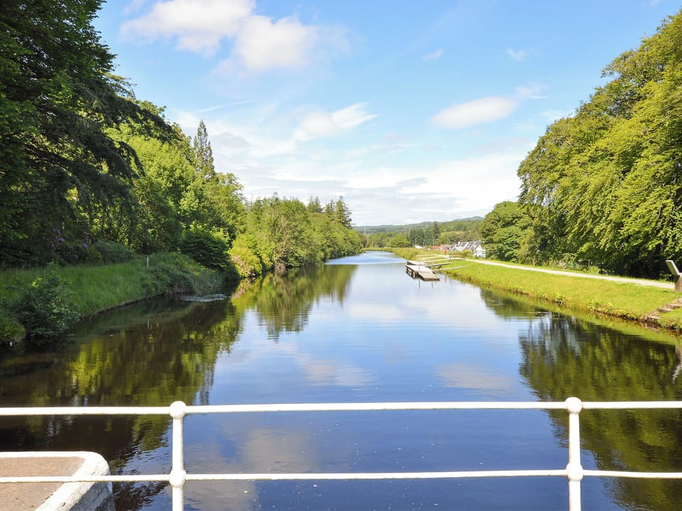 Surrounding area | Arran View, Lochgilphead
