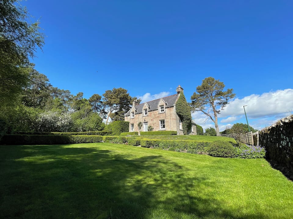 Exterior | Balloan- Balloan Cottage - Balloan, Dornoch