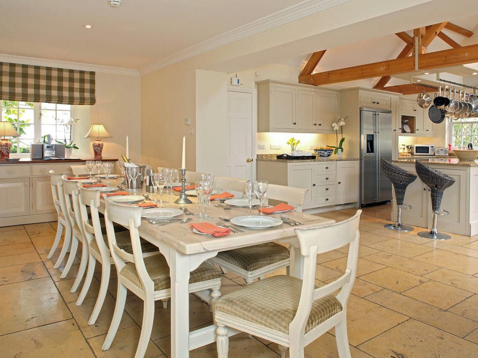 Spacious open-plan dining room and kitchen | Weir House - Bruern Holiday Cottages, Bruern, near Chipping Norton