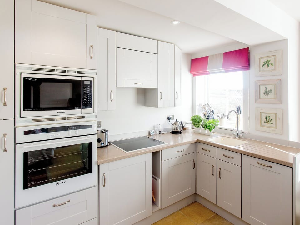 Fantastic fitted kitchen | The Lily Pad, Thorpeness, near Aldeburgh