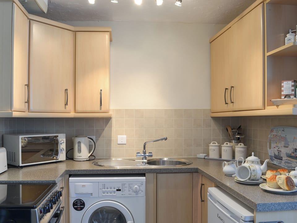 Kitchen | The Barn - Talehay Cottages, Pelynt, near Looe