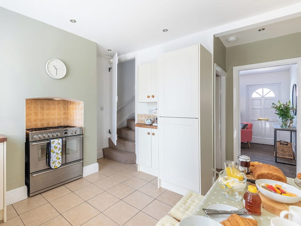Lovely tiled kitchen/diner | Shrewsbury Fields, Shifnal