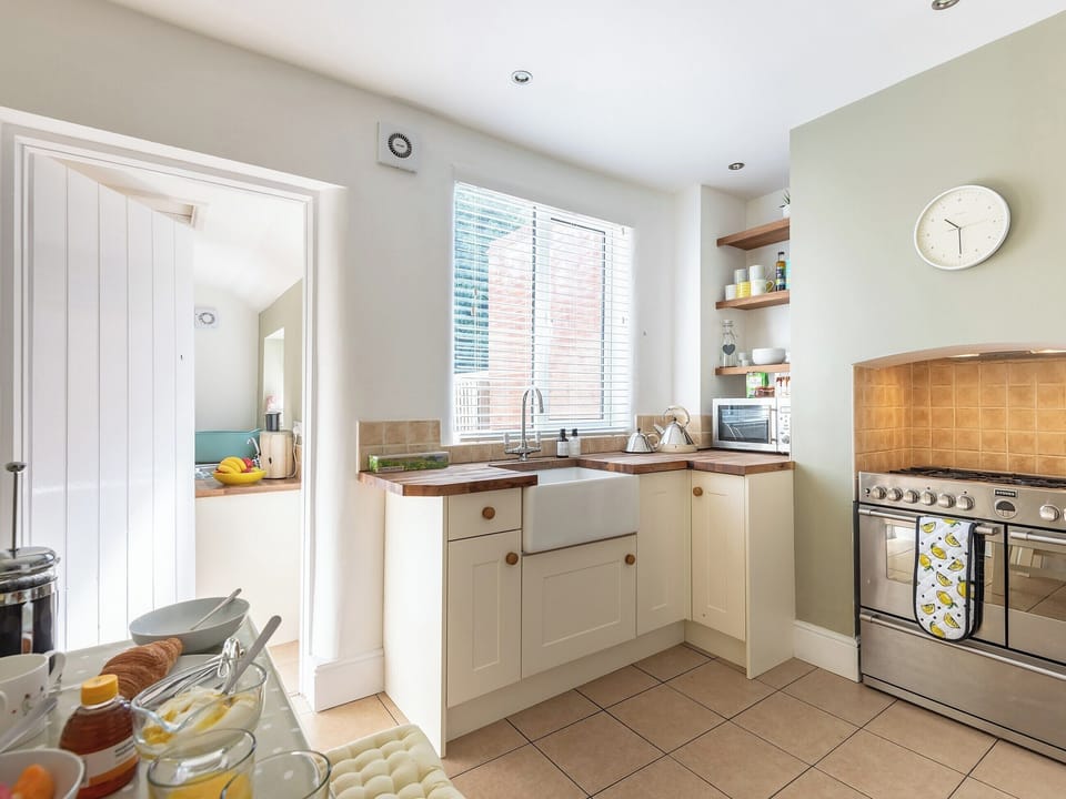 Lovely and spacious kitchen/diner | Shrewsbury Fields, Shifnal