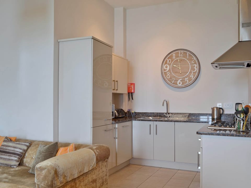 Open plan living/dining room/kitchen | Apartment 14 - Astor House, Torquay