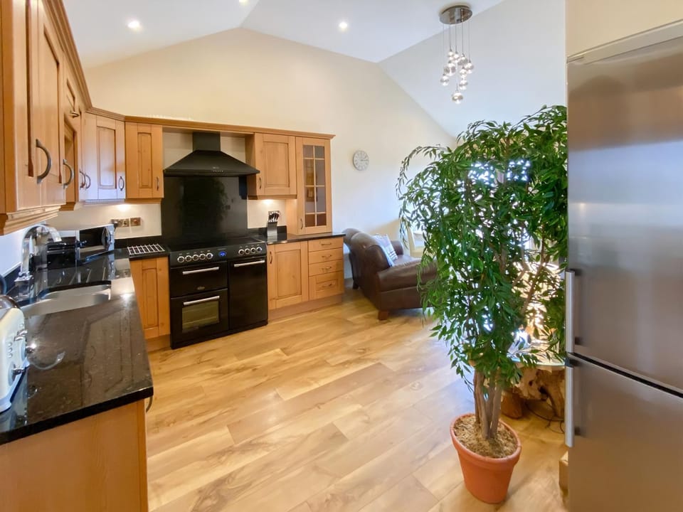 Kitchen | Buttermilk Barn - Wooldown Holiday Cottages, Marhamchurch, near Bude
