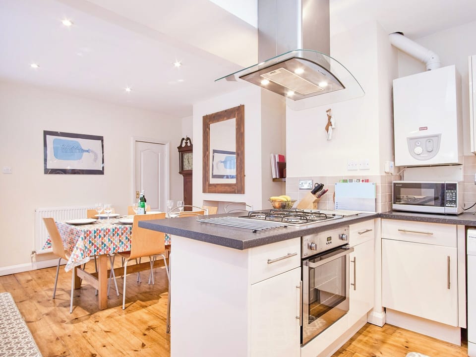 Kitchen | The Salt Pot, Ventnor