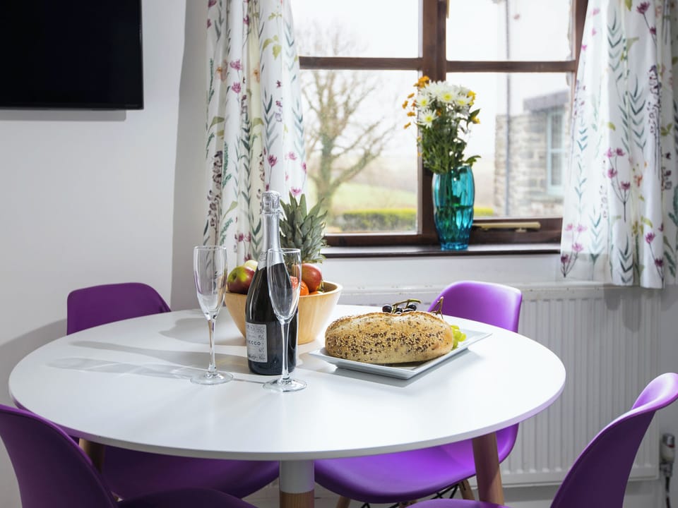Dining Area | Lavender Cottage - Woodlands Manor Farm, Woodford, near Bude