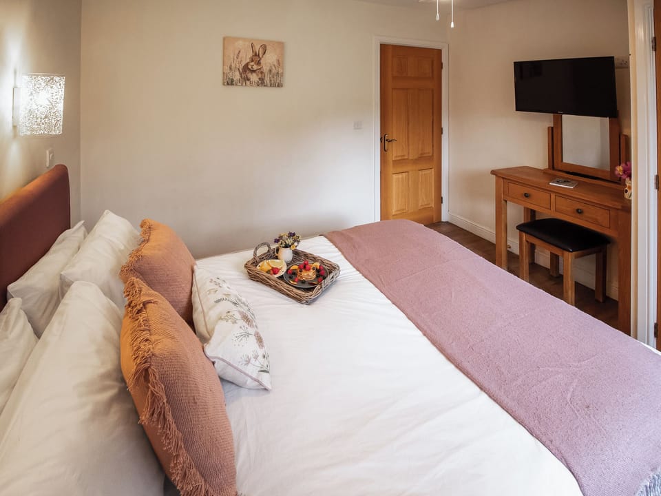 Double bedroom | Caban Dulas - Cae Llwyn, Rhayader and the Elan Valley