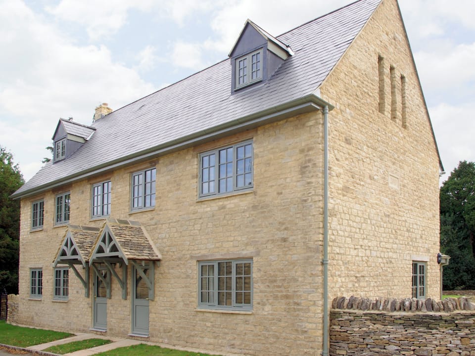 Attractive fa&ccedil;ade | Kites Gate Cottage - Kingham Cottages, Kingham, near Chipping Norton