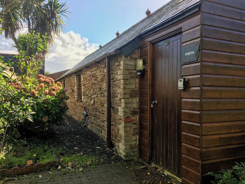 Traditional barn conversion | Porth Cottage - Carnebo Farm, Goonhavern, near Newquay