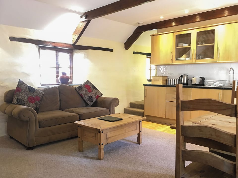 Living and dining area | Porth Cottage - Carnebo Farm, Goonhavern, near Newquay