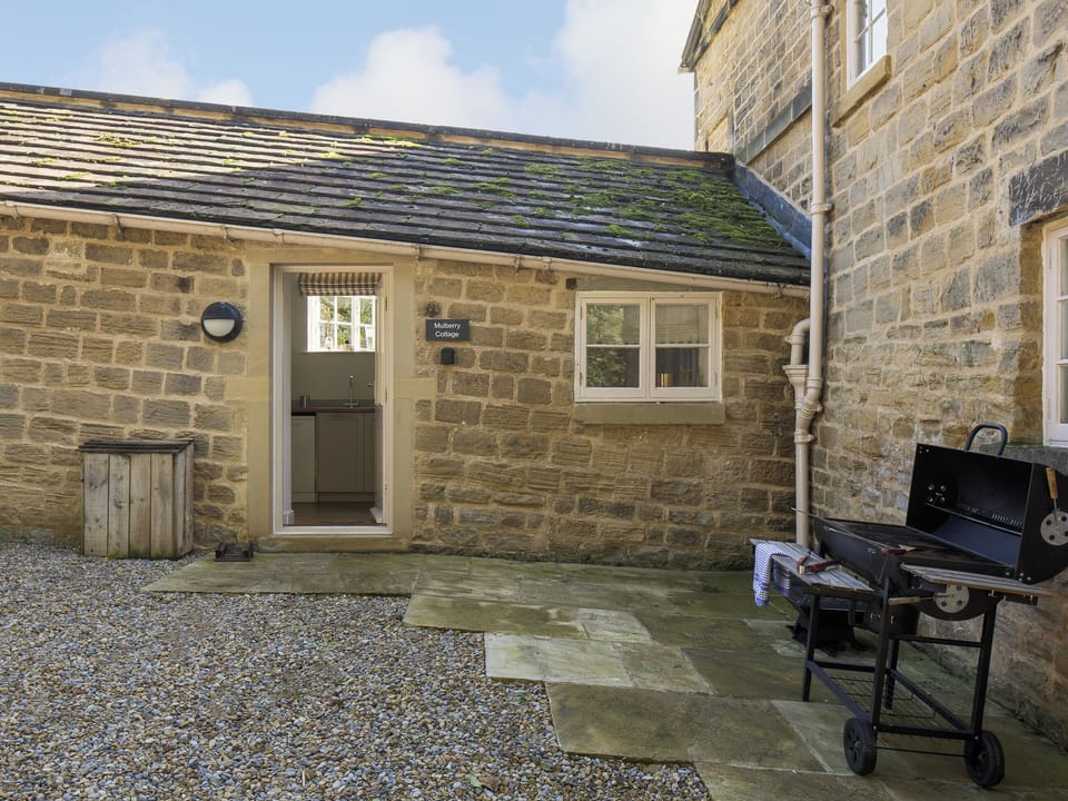 Exterior | Mulberry Cottage - Harewood Holidays, Harewood, near Leeds