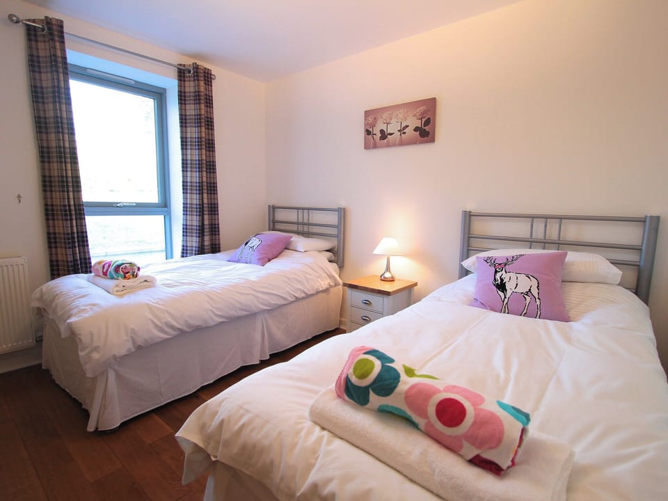 Twin bedroom | Abbey Church 1 - Highland Club, Fort Augustus