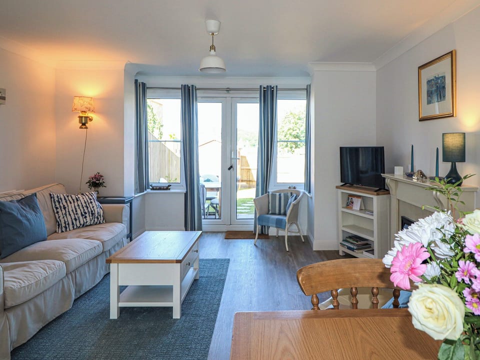 Living area | 28 Anchorage Way, East Cowes